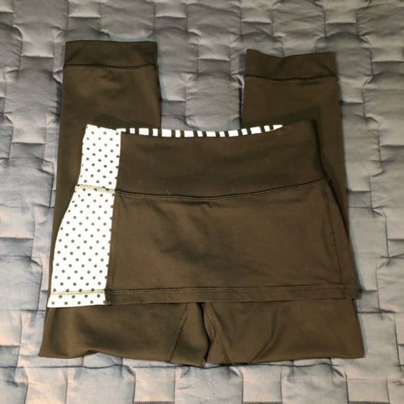 Lululemon A Go Go Crop in Mod Dot Print - Picture 2 of 8